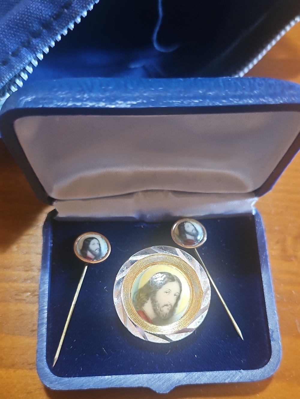 Vintage Religious Portrait Stick Pin and Matching Stickpins